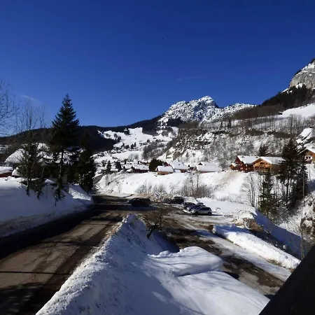 Le Grand-bornand, 3 Pièces, 8 Personnes - Fr-1-458-104 *